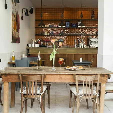 Maison Volver 4* Arles